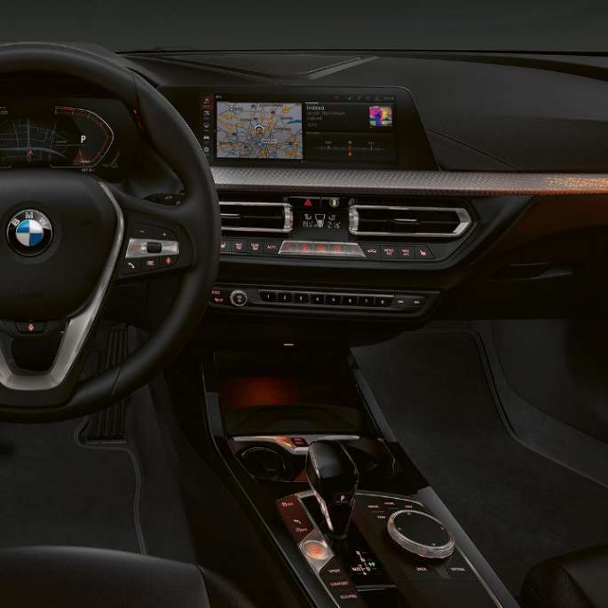 Отделка салона 'Illuminated Nice'. BMW 1 серии модель Luxury Line, отделка салона 'Illuminated Nice'.