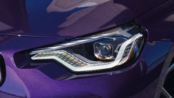 Фары с технологией Bi-LED BMW 2 серии Coupe G42 2021 BMW 2 серии Coupe G42 2021, фары с технологией Bi-LED крупным планом
