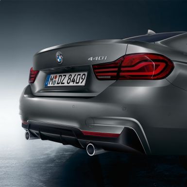 BMW 4 серии Gran Coupé, название модели сзади BMW 4 серии Gran Coupé, название модели сзади