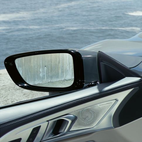 BMW M850i xDrive, аудиосистема Bowers & Wilkins Diamond Surround Sound. BMW M850i xDrive, аудиосистема Bowers & Wilkins Diamond Surround Sound.
