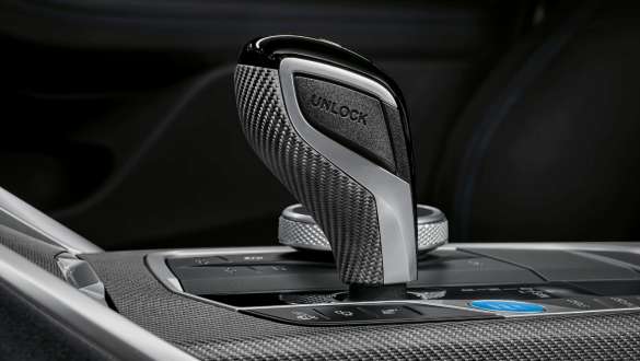 Рычаг селектора M Performance с отделкой алькантарой на BMW i4 eDrive40 G26 2021 Рычаг селектора M Performance с отделкой алькантарой на BMW i4 eDrive40 G26 2021