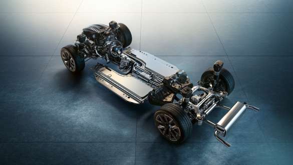 Концепция мощного привода, BMW M760e xDrive G70 Шасси, BMW M760e xDrive G70