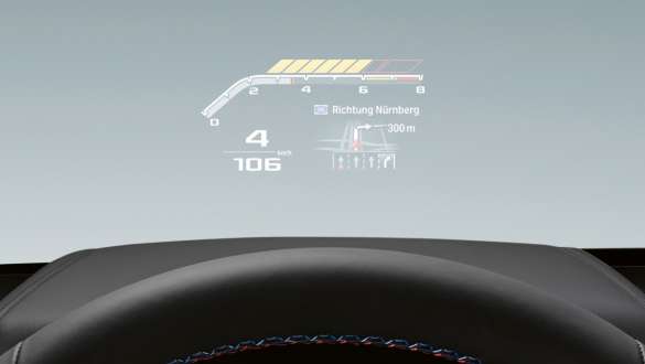 Проекционный дисплей М. Автомобили BMW 8 серии Кабриолет M с проекционным дисплеем М.