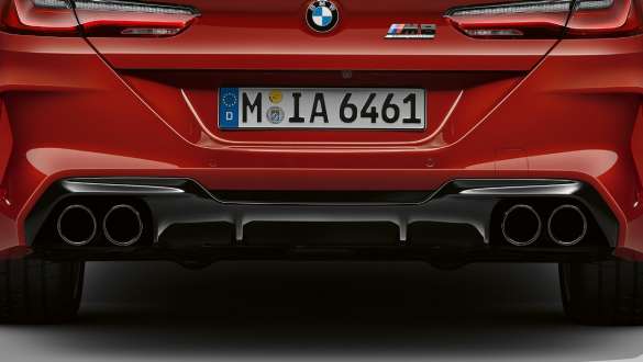 Выхлопная система M Sport. BMW M8 Competition Кабриолет с выхлопной системой M Sport.