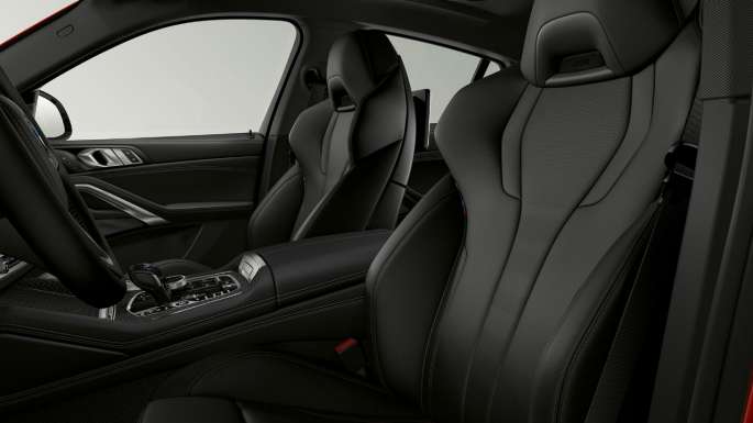 BMW X6 с BMW xLine, обивка. Салон BMW X6 с BMW xLine с акцентом на обивку.