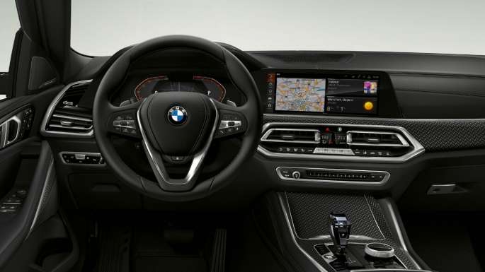 Салон BMW X6 с BMW xLine, кабина. Салон BMW X6 с BMW xLine с акцентом на кабину.