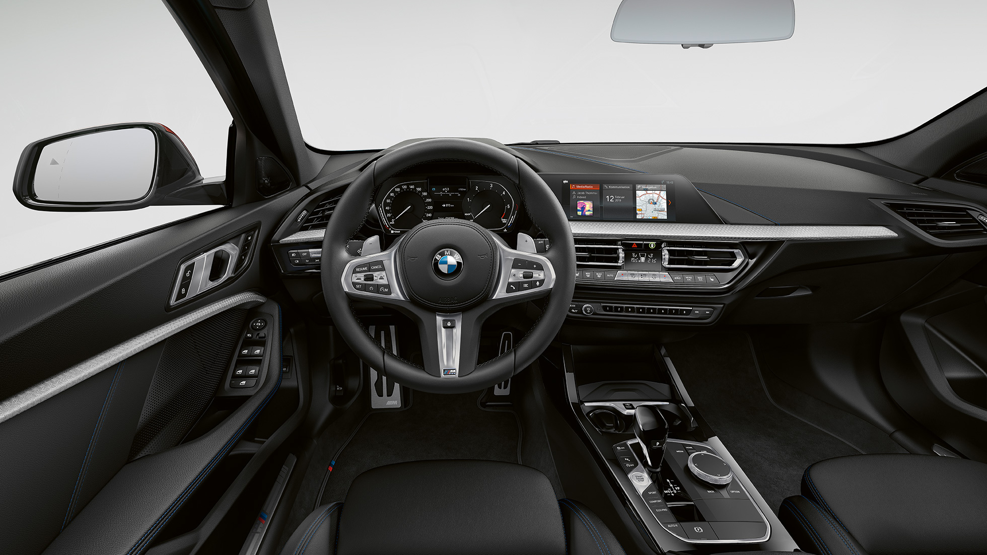 Кожаное рулевое колесо М. BMW 1 серии модель M Sport, кабина с кожаным рулевым колесом M