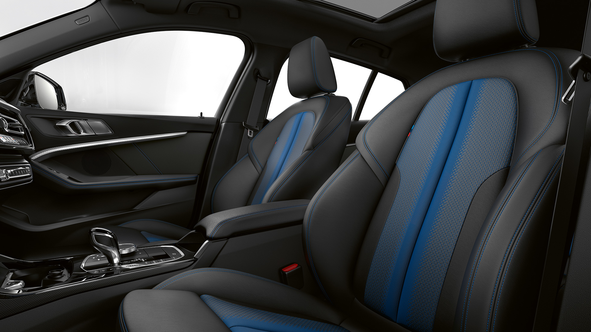 Сиденья M Sport. BMW 1 серии модель M Sport, салон со спортивными сиденьями M Sport