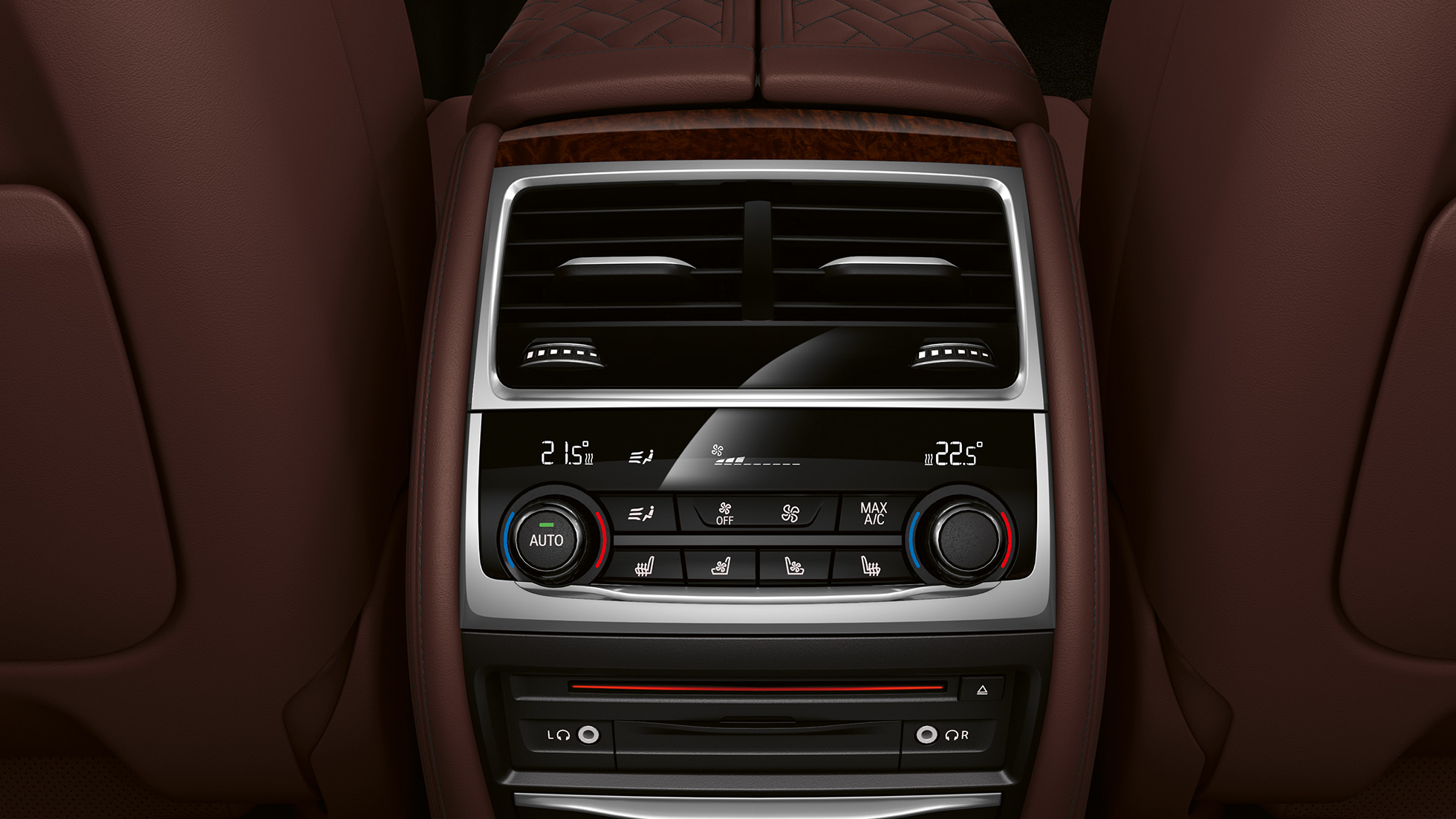 BMW 7 серии Седан с пакетом M Sport: система климат-контроля BMW 7 серии Седан с пакетом M Sport: система климат-контроля крупным планом