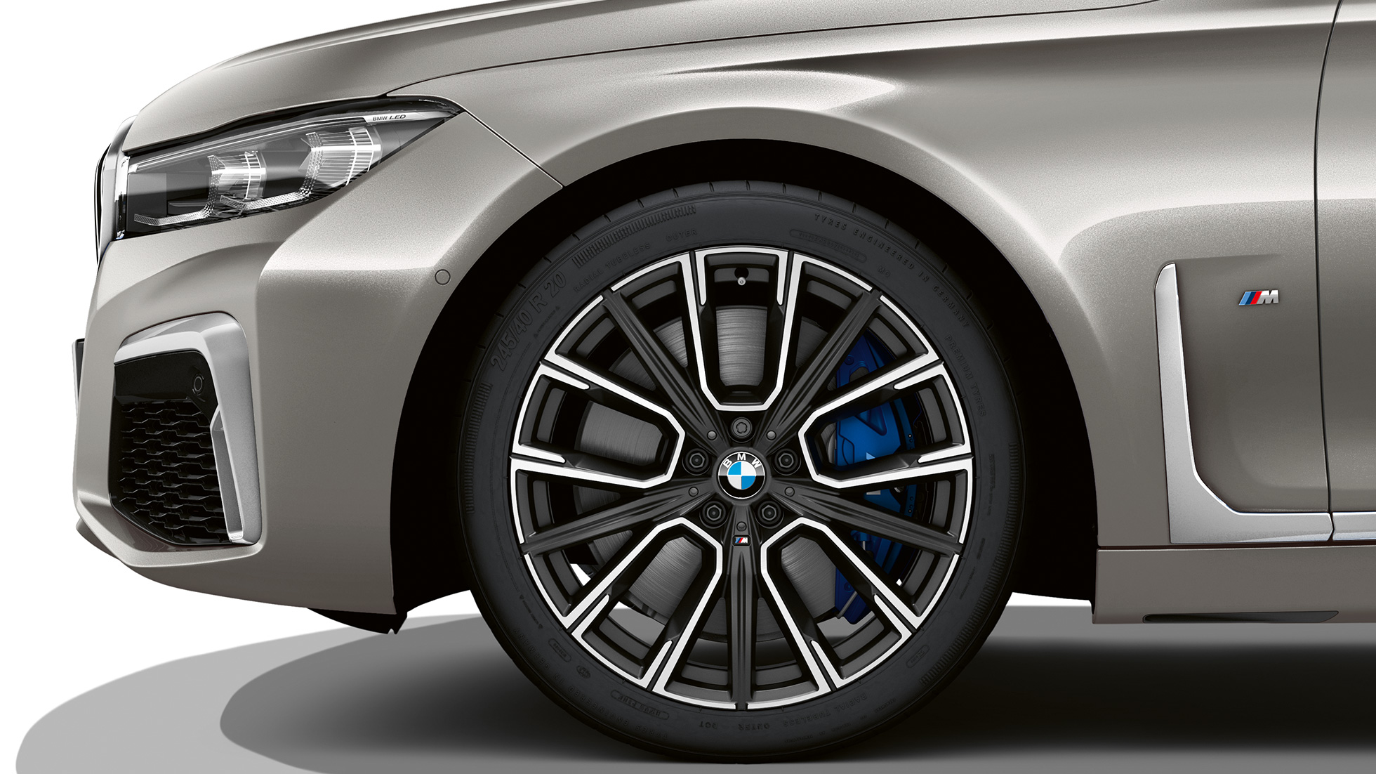 BMW 7 серии Седан с пакетом M Sport: колесные диски BMW 7 серии Седан с пакетом M Sport: колесные диски крупным планом