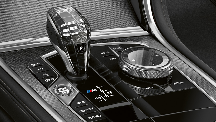 BMW 8 серии Gran Coupé, Pure Contrast кабина