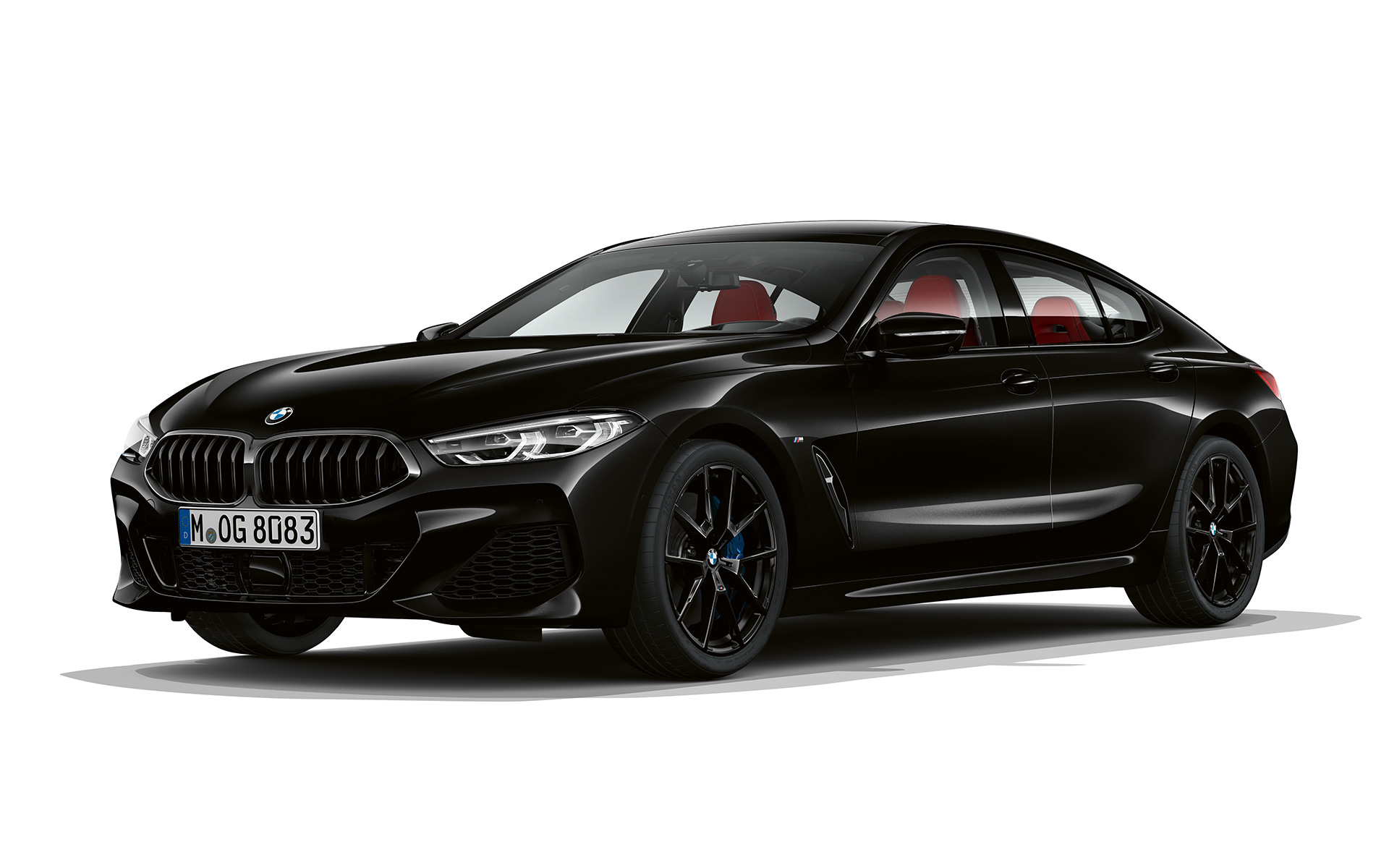Dark Seduction вид спереди с поворотом в три четверти BMW 8 серии Gran Coupé, Dark Seduction вид спереди с поворотом в три четверти