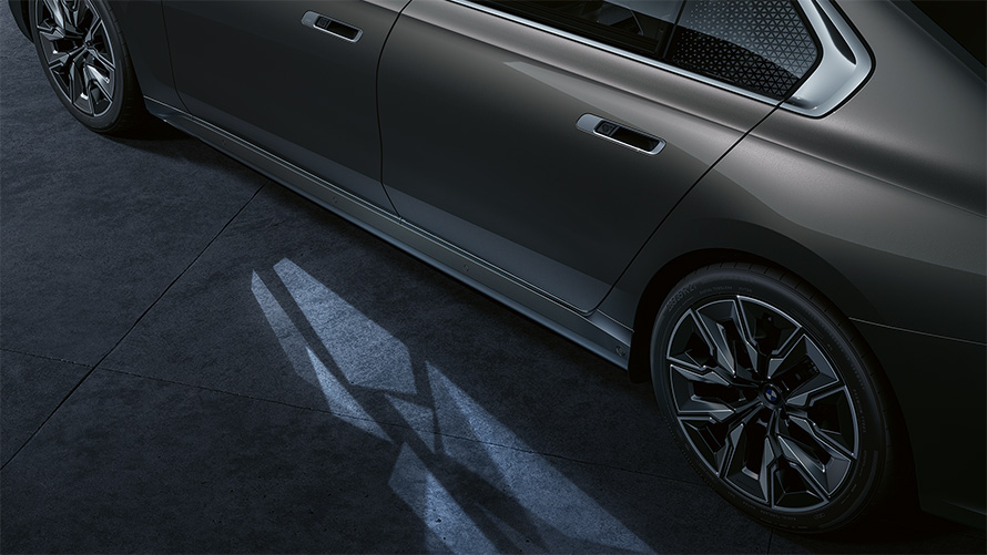 BMW i7 G70 Экстерьер Welcome Light Carpet