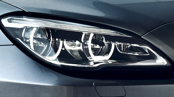 Неослепляющая система автоматического управления дальним светом BMW Selective Beam Неослепляющая система автоматического управления дальним светом BMW Selective Beam