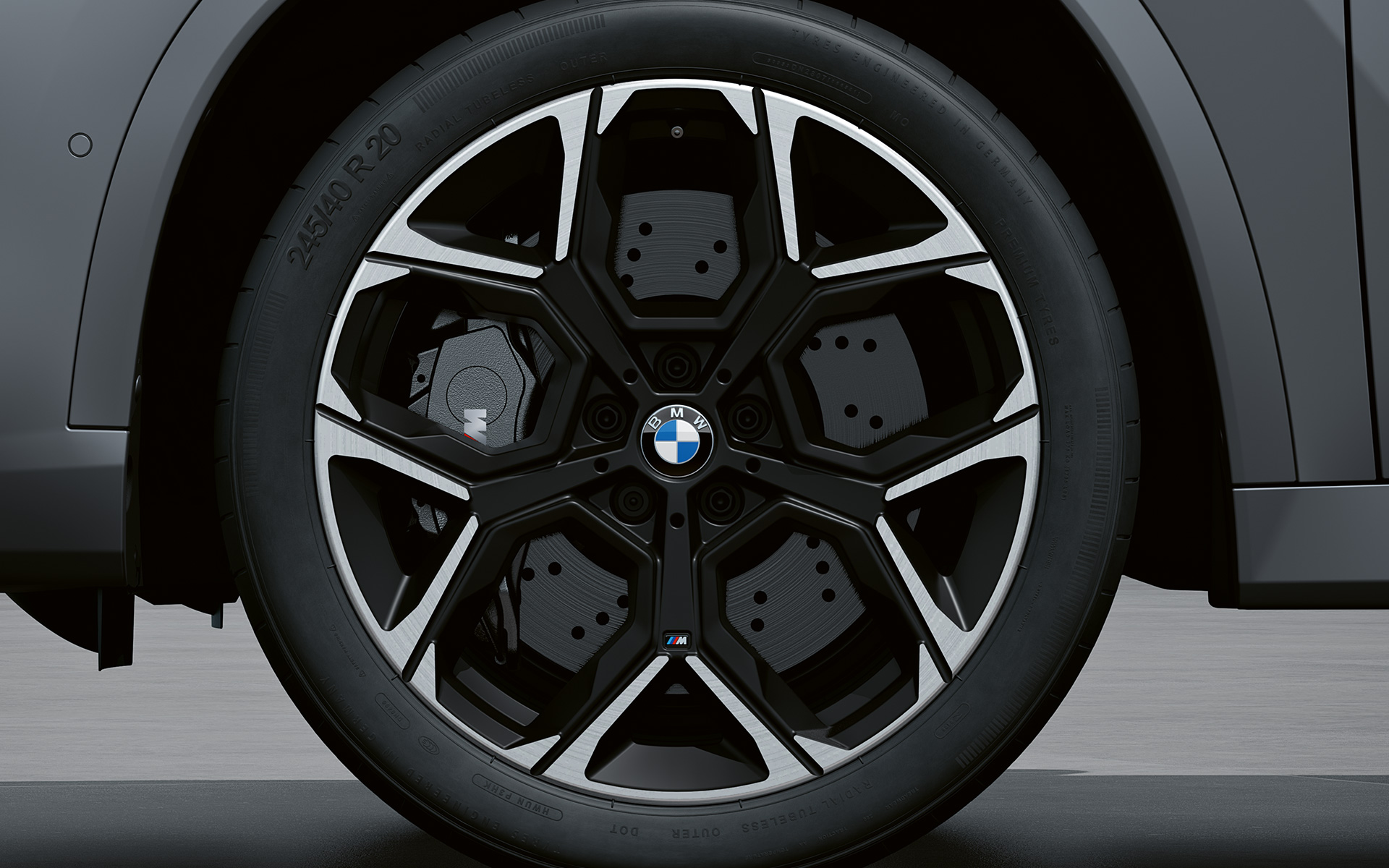 BMW X1 M35i xDrive, легкосплавные диски BMW X1 M35i xDrive, экстерьер, легкосплавные диски