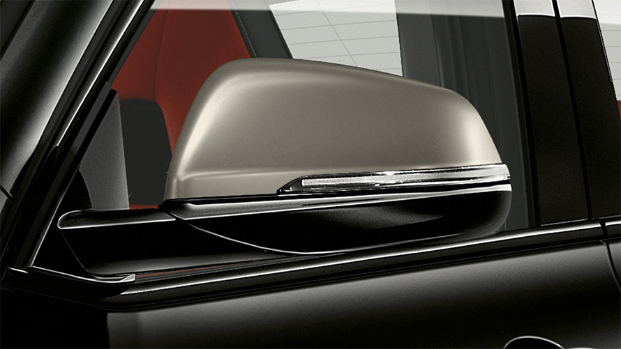 Корпусы внешних зеркал заднего вида в цвете Cerium Grey на BMW X2 M35i (F39) в цвете Sapphire Black metallic, экстерьер