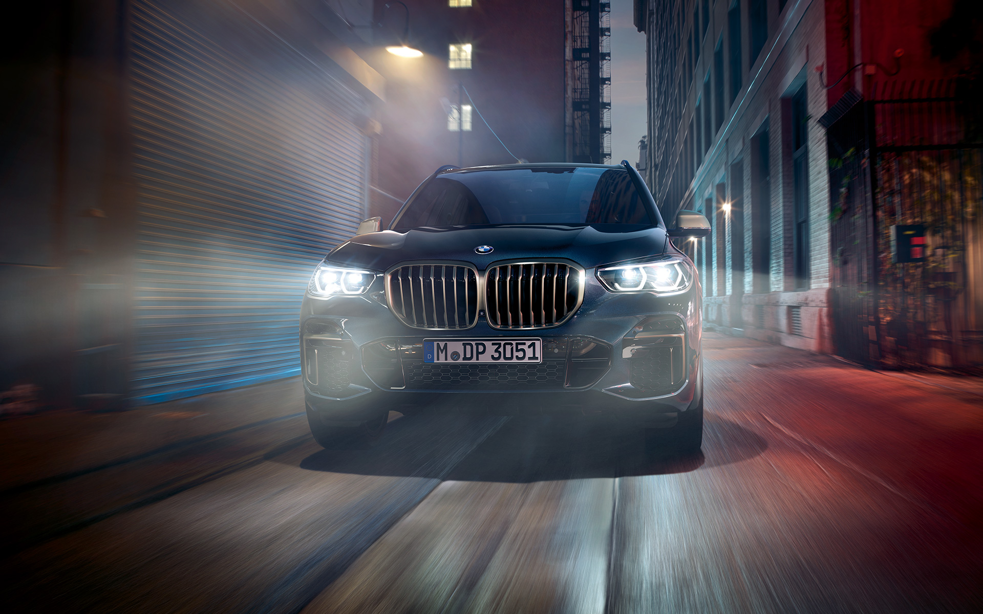 Двойная решетка радиатора BMW цвета "Серый Церий" BMW X5 M50i и M50d G05 2018 SUV, "Черный Карбон металлик", вид спереди