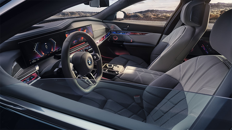 Комбинация кожи BMW Individual Merino и кашемировой шерсти цвета Smoke White / Light Grey с эксклюзивными элементами