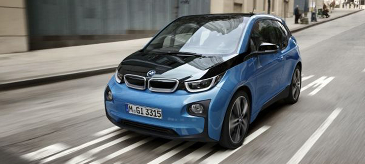 BMW i представляет BMW i3 с новыми батареями BMW i представляет BMW i3 с новыми батареями