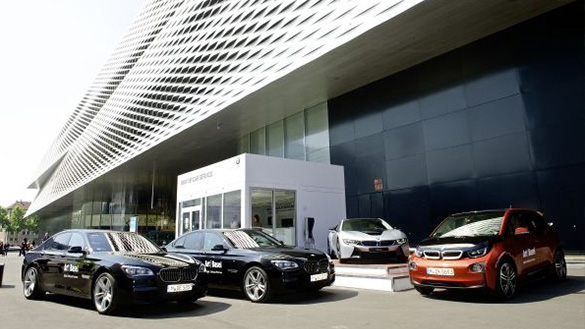BMW Group – партнер международной выставки современного искусства Art Basel 2016 BMW Group – партнер международной выставки современного искусства Art Basel 2016