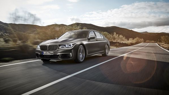 Новый BMW M760Li xDrive Новый BMW M760Li xDrive