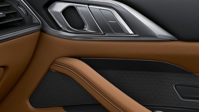 Место переднего пассажира BMW 4 серии Coupe G22 BMW 4 серии Coupe G22 2020 года, интерьер, место переднего пассажира