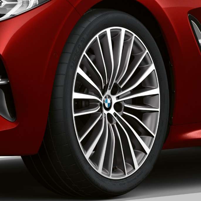 BMW 8 серии Gran Coupé, базовая модель колеса